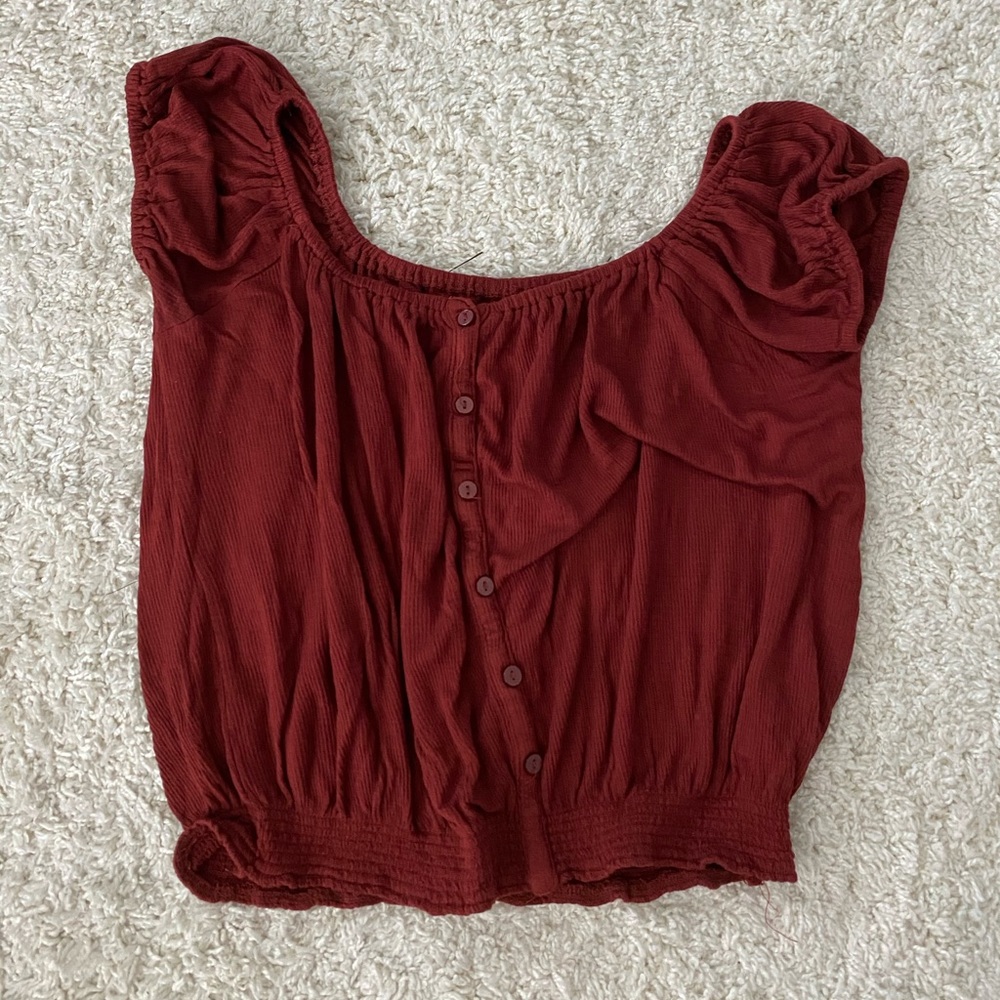 Burgundy cropped shirt